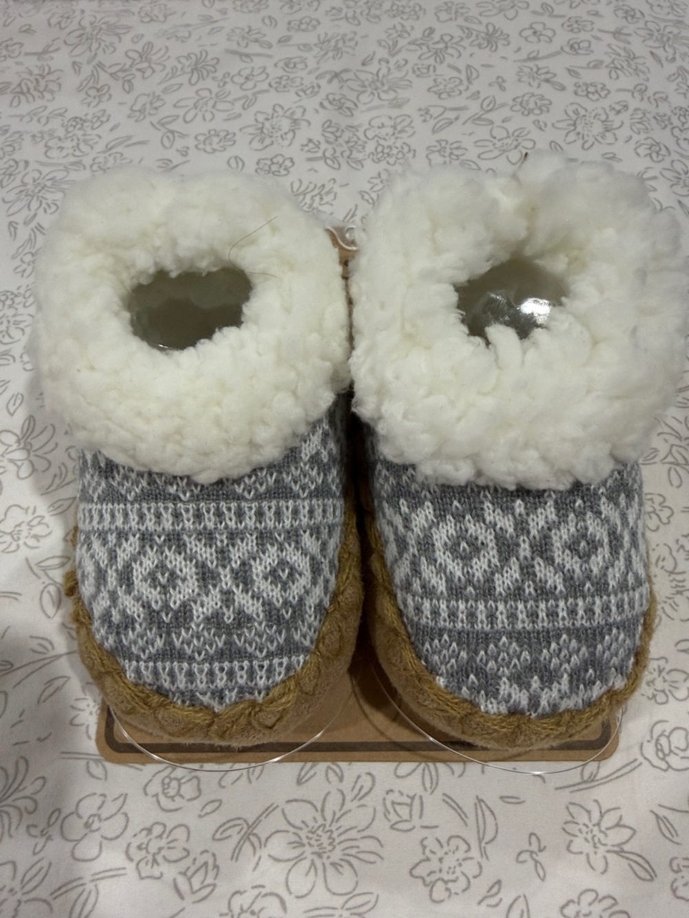 Bear paw Cozy Grey Knit slippers!